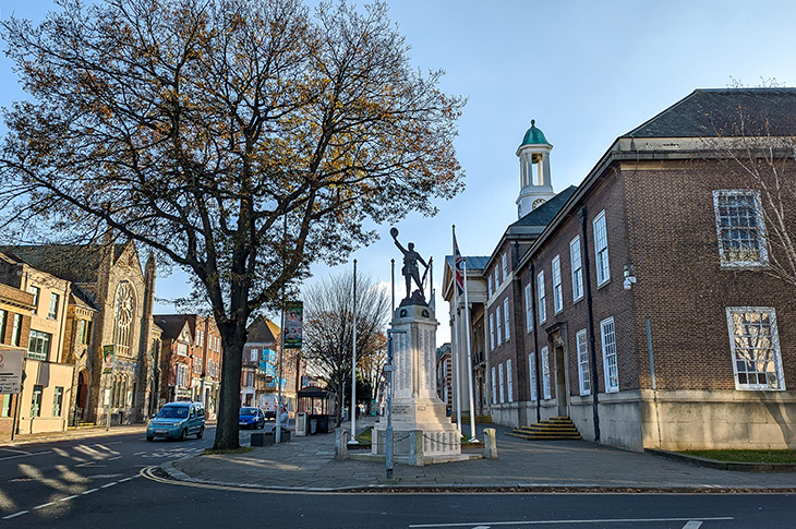 Worthing Town Hall (and War Memorial)