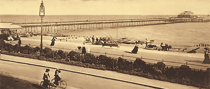 Worthing Pier (pic 3) - Copyright Worthing Museum