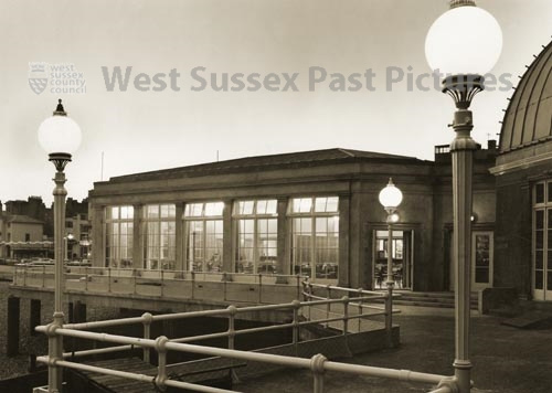 6a Denton Lounge on Worthing Pier - photo (image copyright West Sussex Past Pictures)