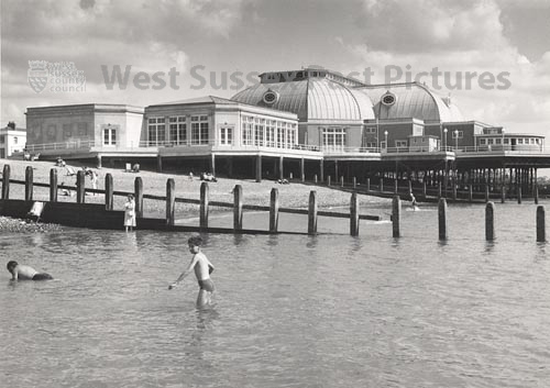 6b Denton Lounge on Worthing Pier - photo (image copyright West Sussex Past Pictures)
