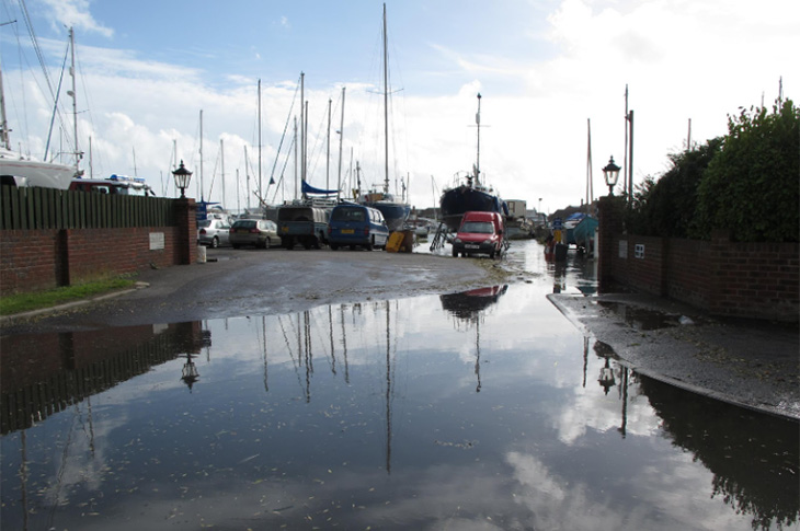 PR23-164 - Flooding on the A259 Brighton Road at the entrance to the Sussex Yacht Club in Shoreham