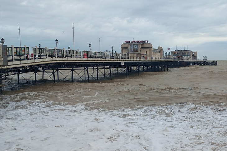 Worthing Pier - looking from the west (on a dull day)