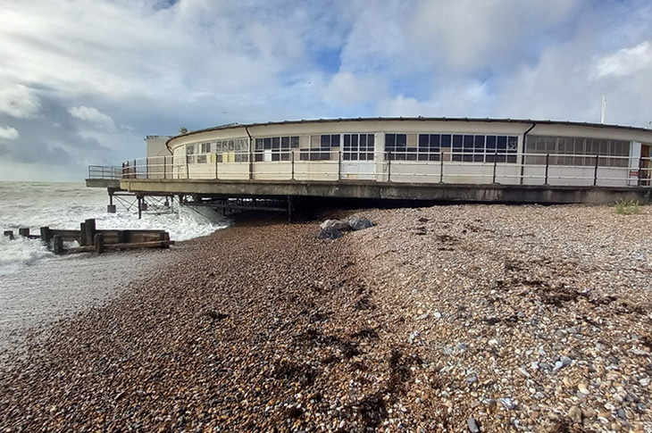 Worthing Lido - eastern side, viewed from the beach, wide view (November 2025)