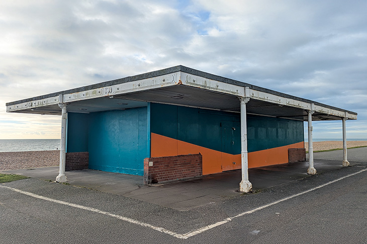 PR26-002 - West Buildings Shelter on Worthing Promenade