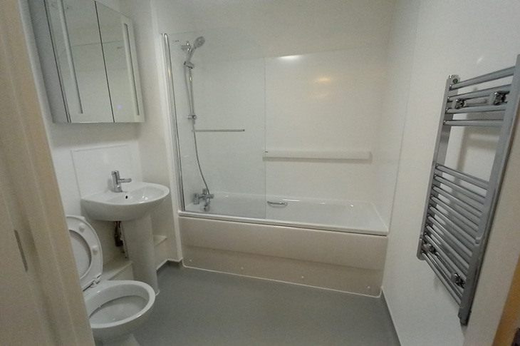 Victoria Road, Worthing - Tempest Court, bathroom in one of the flats (Jan 2026)