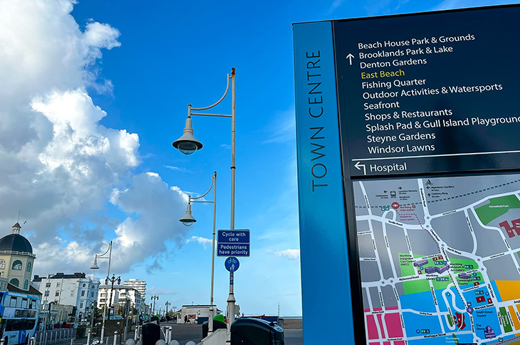 Worthing Wayfinding sign - Town Centre - by the beach