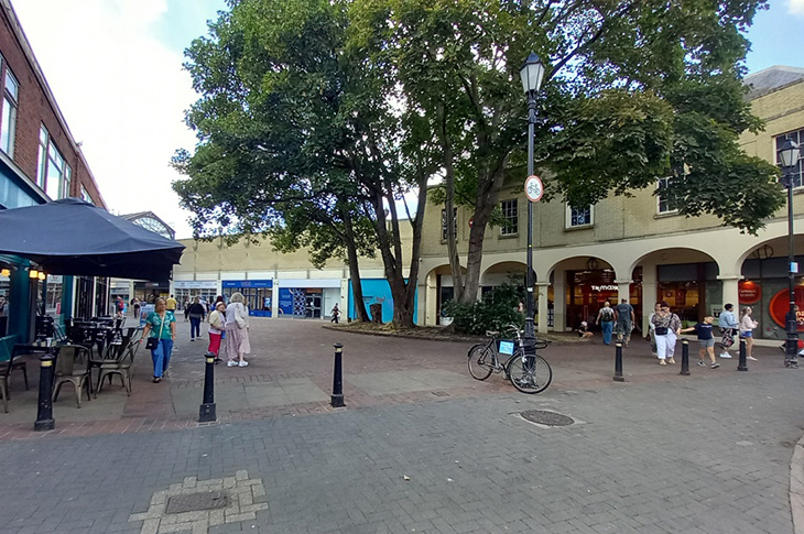 The Montague Quarter, Worthing (2)