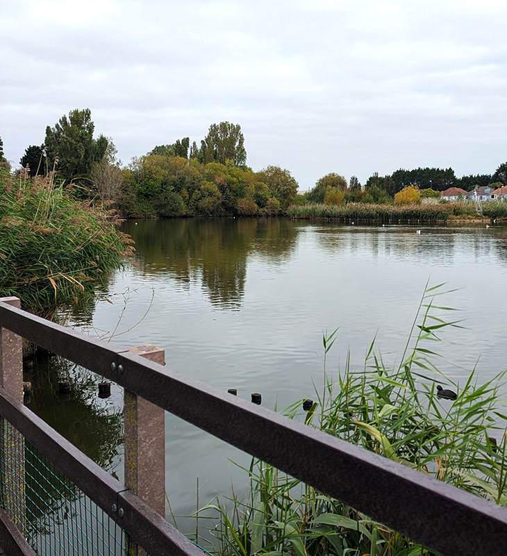 PR26-082 - Brooklands Park lake
