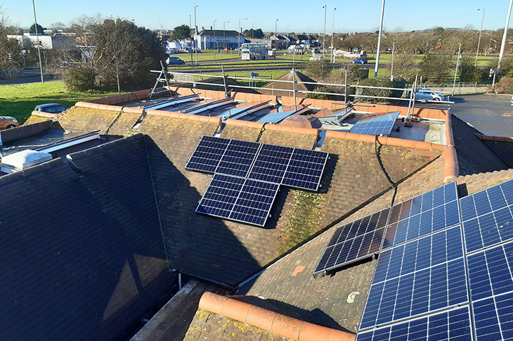 Wadurs Swimming Pool, Shoreham - solar panels on the roof