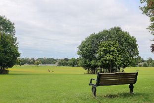 Parks and nature reserves retain prestigious Green Flag status in Adur