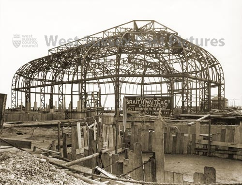 3b New Pavilion on Worthing Pier - photo (image copyright West Sussex Past Pictures)