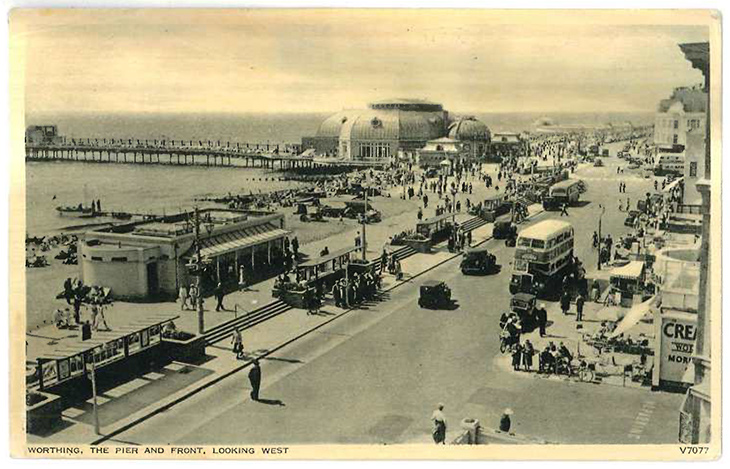 Worthing Pier - the Pier and seafront, looking west